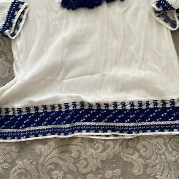 Vineyard vines Solid Embroidered Tassel Cover-Up - Picture 6 of 9